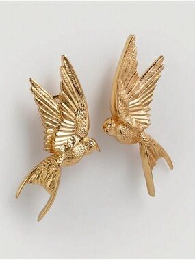 Gold Bird Drop Earrings — Elegant Parrot Motif
